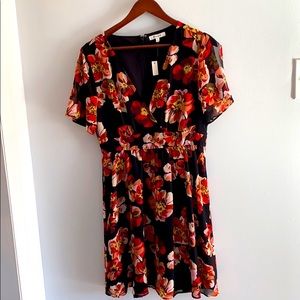 Beautiful dress with bold flower print!